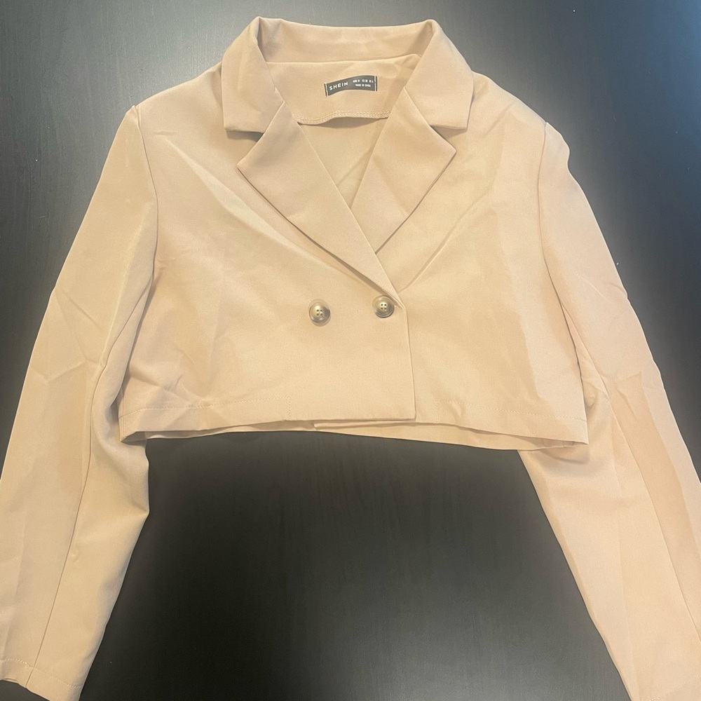 Cropped blazer